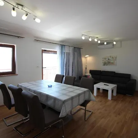 Apartment Fuer 7 Personen Und 1 Kind In Novi Vinodolski, Kvarner Bucht Crikvenica Und Umgebung Novi Vinodolski